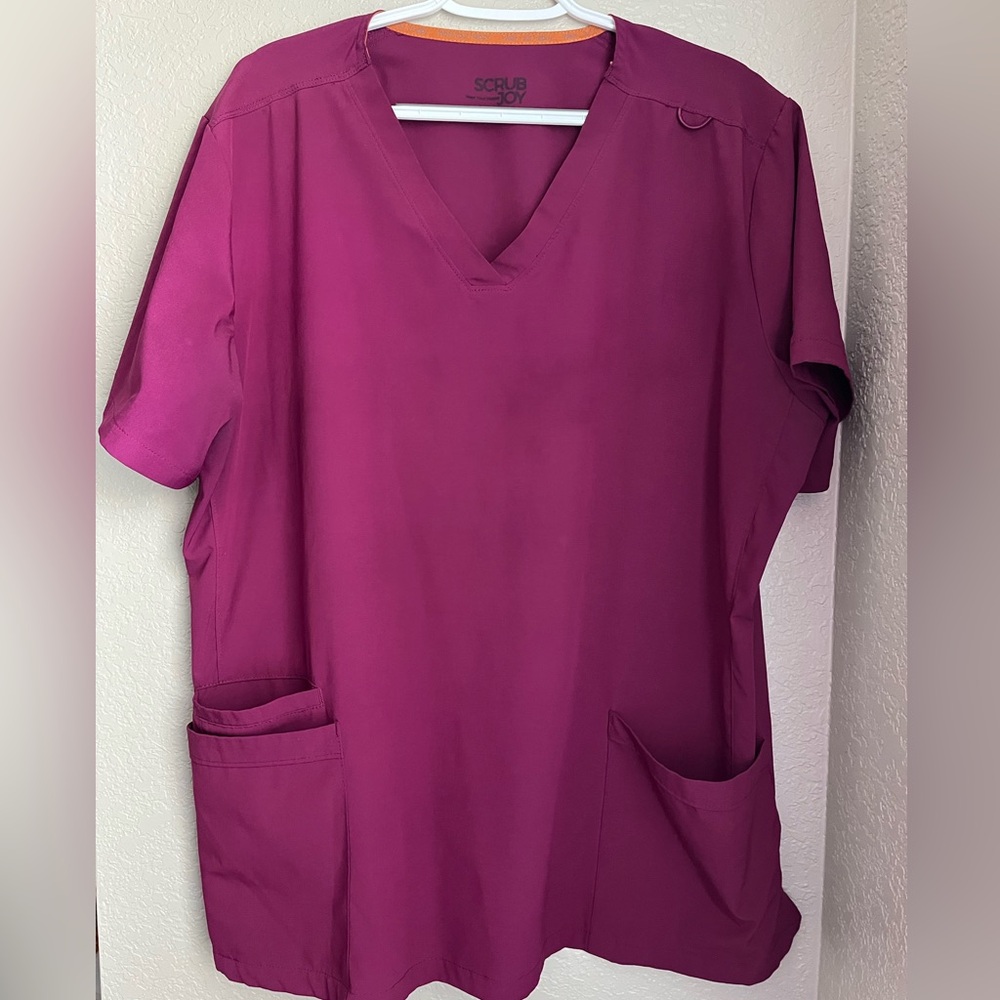 Women’s 2XL Scrub Joy set - Maroon